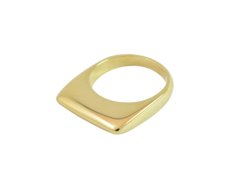 Yellow gold ring, square across top, knife edge.