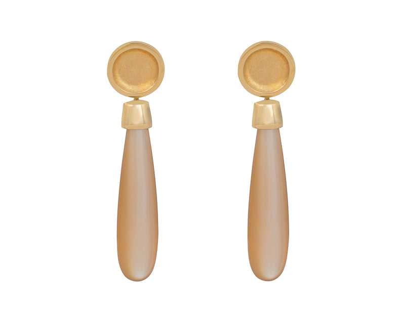 Long pear shaped caramel moonstone drops hanging on round yellow gold studs.