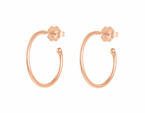 three-quarter hoops solid 18k gold