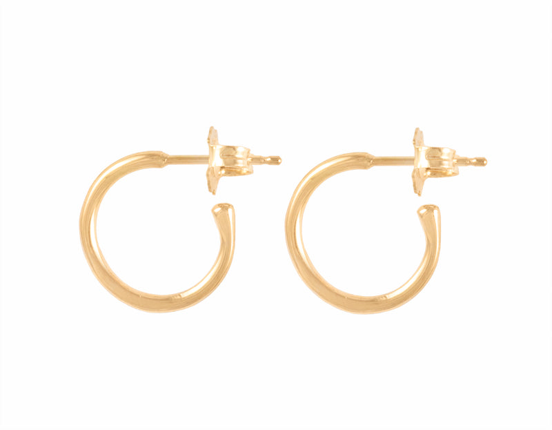 Three-quarter hoops, solid 18k gold