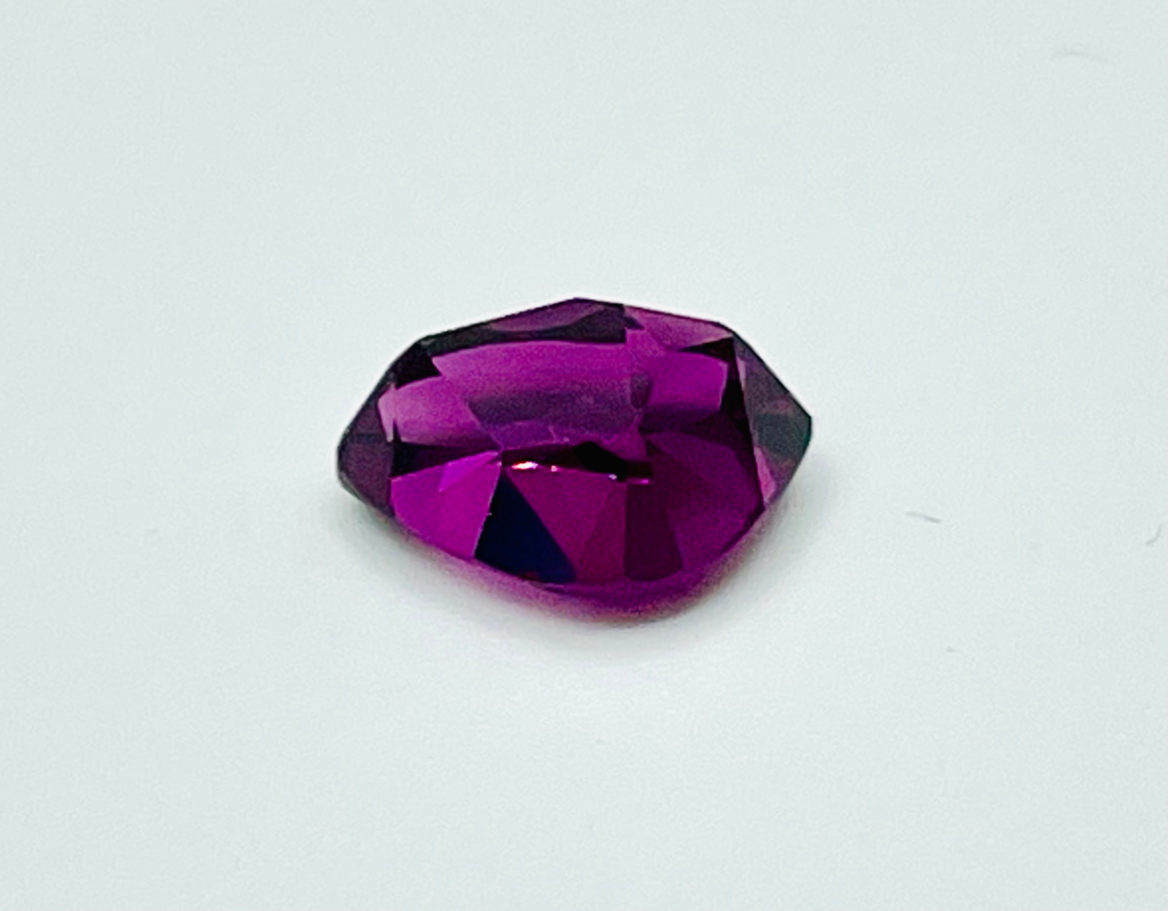 Rhodolite garnet