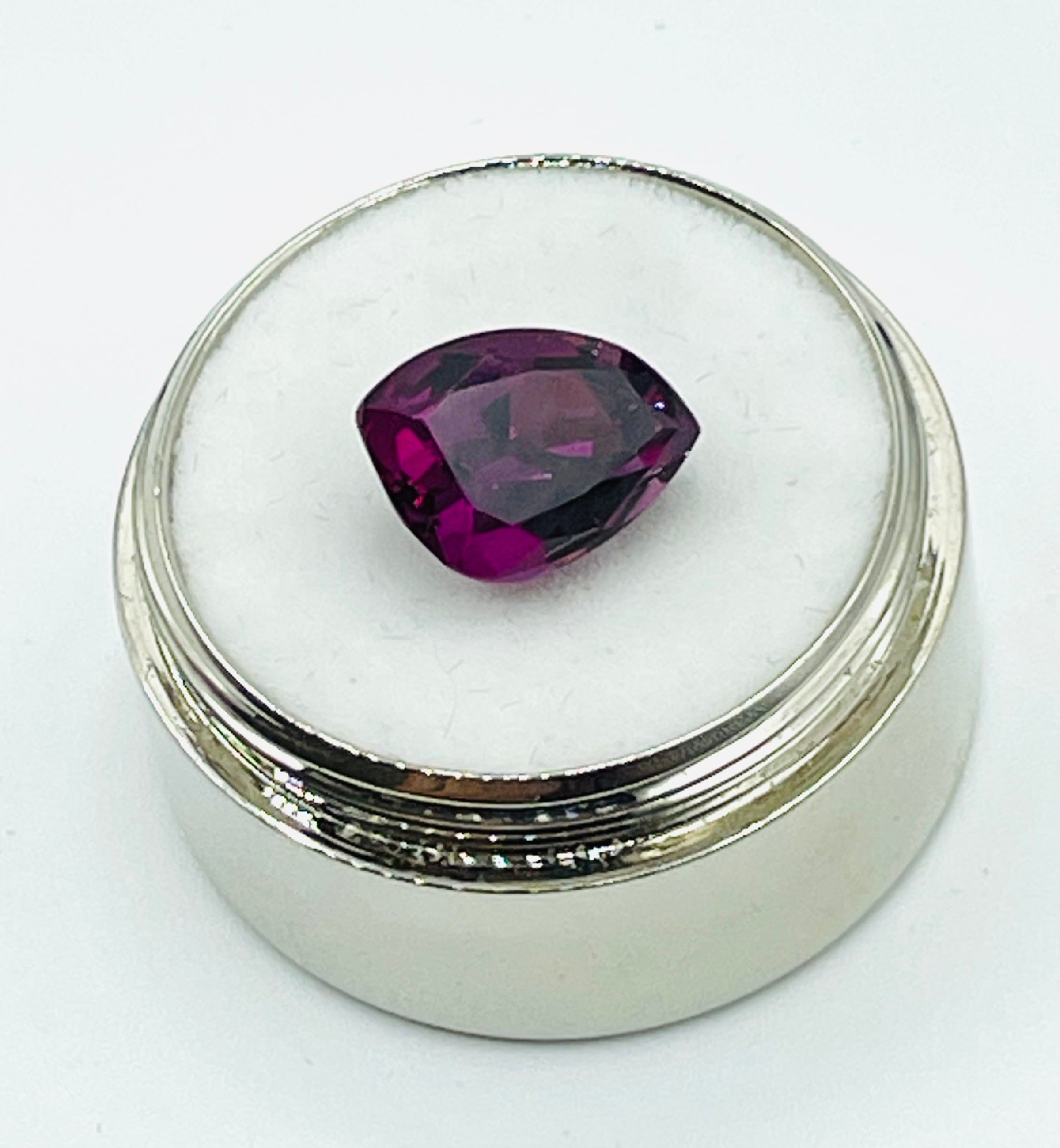 Rhodolite garnet