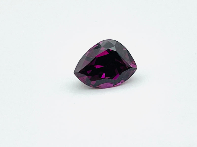 Rhodolite garnet, fancy cut.