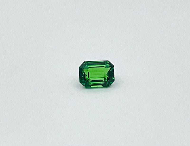 Green tsavorite garnet octagonal