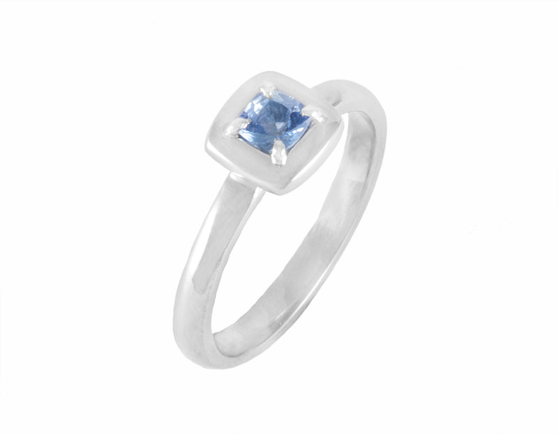Platinum skinnies ring with blue sapphire