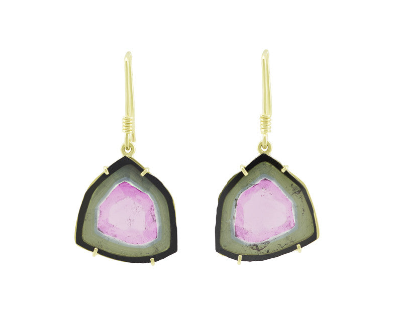 Shield shaped gem slices with green rim and pink centre in green gold.