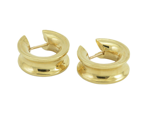 Hoop earrings yellow gold in shape of spool of thread.