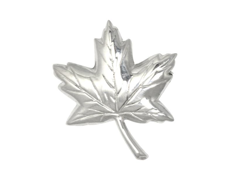 Sterling silver sculpted maple leaf pendant.