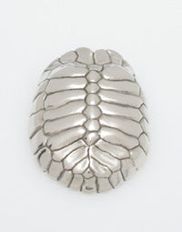 Sterling silver sculpted tortoise shell pendant.