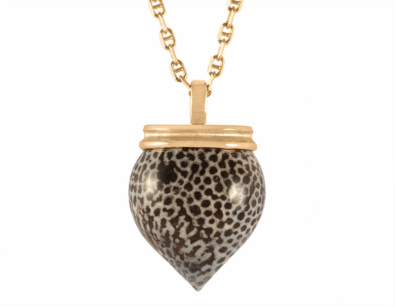 Bryozoa in 18k yellow gold pendant
