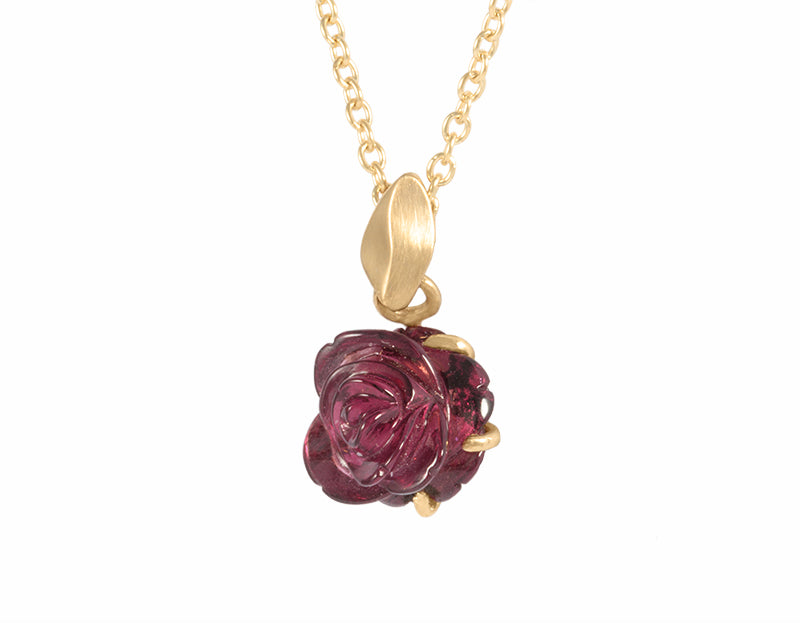 Rhodolite garnet carved rose pendant 18k yellow gold