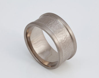 White gold man's band hammered texture with rims.
